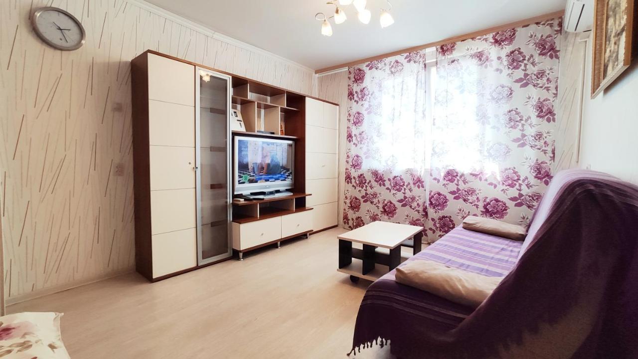 Apartments Holiday House Togliatti Exterior foto