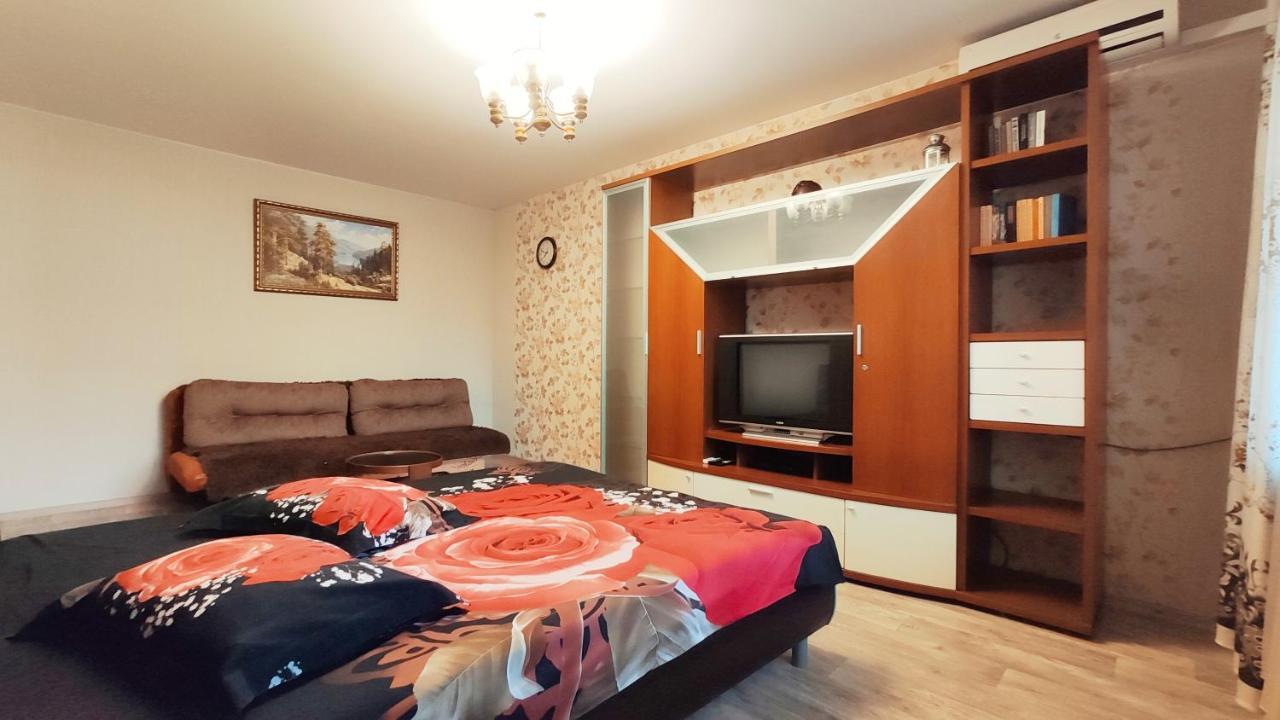 Apartments Holiday House Togliatti Exterior foto