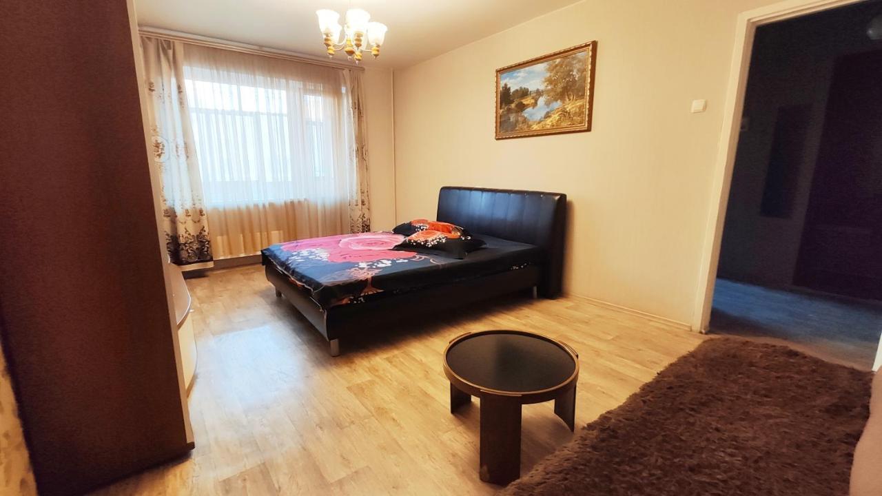 Apartments Holiday House Togliatti Exterior foto