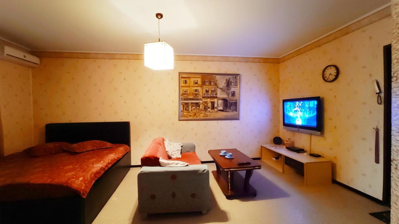 Apartments Holiday House Togliatti Exterior foto